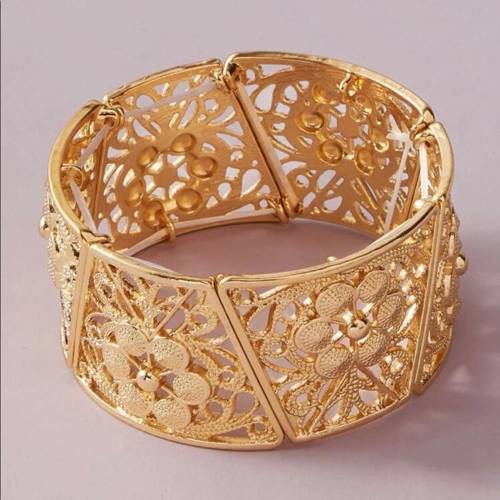 ✨ flower 🌸 bracelet ✨ - Picture 7 of 8